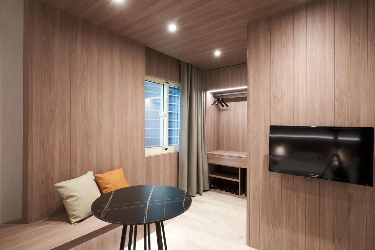 Yung An Business Hotel Tounan Kültér fotó