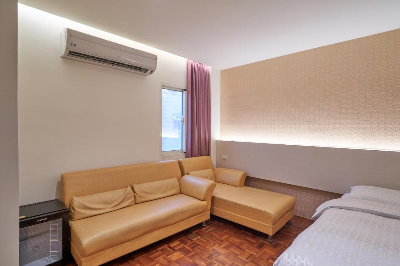 Yung An Business Hotel Tounan Kültér fotó