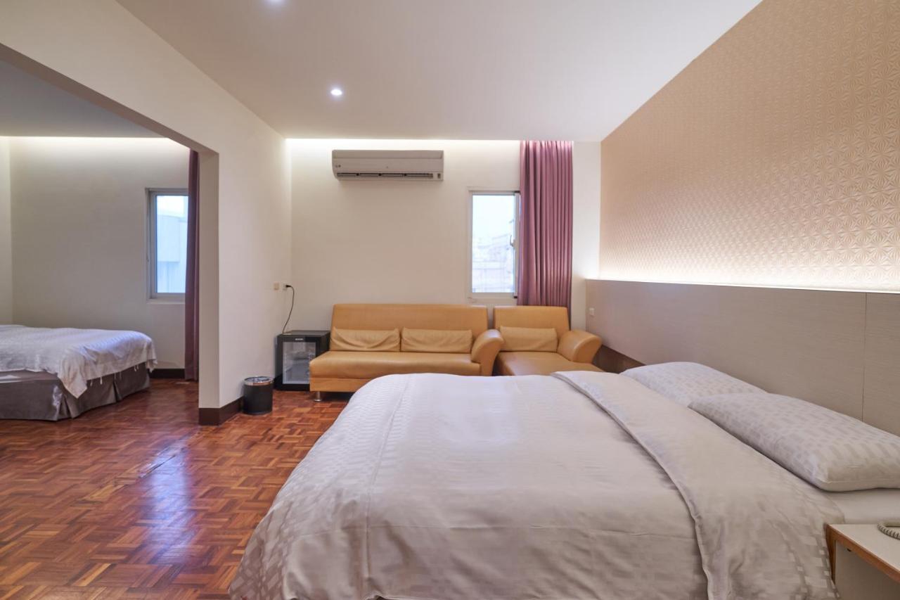 Yung An Business Hotel Tounan Kültér fotó